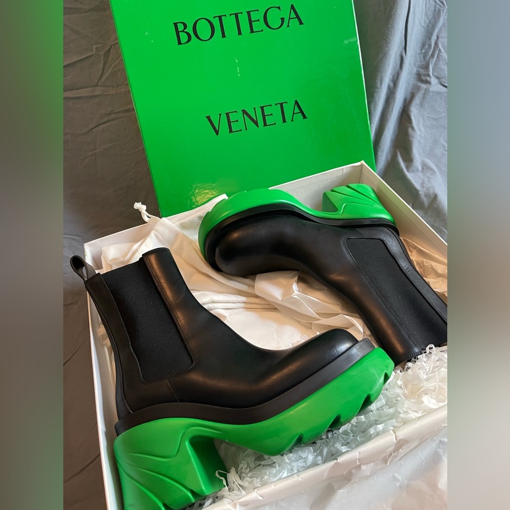 Heeled bottega boots 100% Authentic